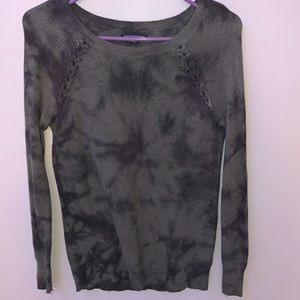 green and black splotted long sleeve